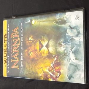 Narnia The lion The Witch and The wardrobe